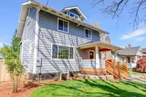 Laurelhurst Casa | Historic remodeled home in Laurelhurst Portland