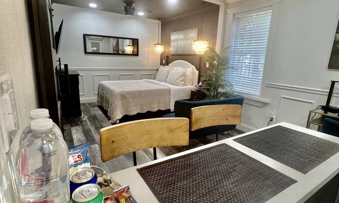 Haines City Apartamento | Historic Romance Studio B
