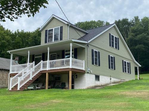 Brockton Casa | Historic Sears River Home (Main Level) on 10 Acres