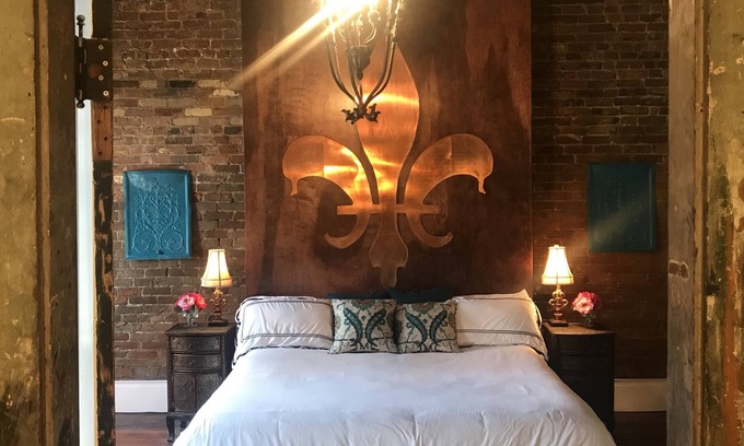 Vicksburg Apartamento | Histórico Speak Easy Loft con vistas al agua en el centro de Vicksburg