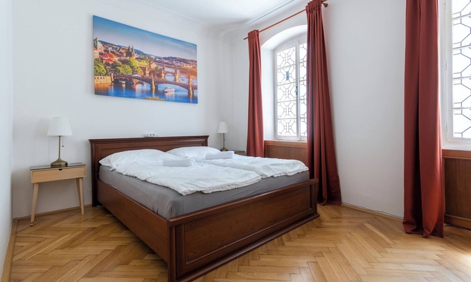 Mala Strana Apartamento | 𝑯𝑰𝑺𝑻𝑶𝑹𝑰𝑪 𝑺𝑷𝑰𝑹𝑰𝑻 under Prague Castle, Prague Castle 8 Min by Walk