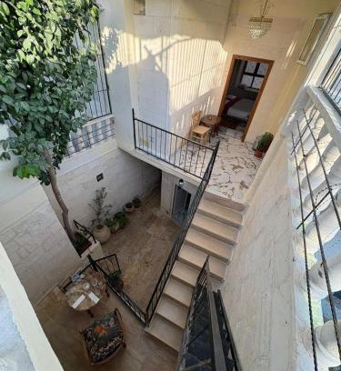 Eyyubiye Casa | Historic Stone Mansion
