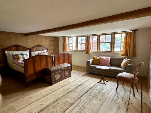 Brunnadern Casa | Historic Swiss Room in Farmhouse Rosalie