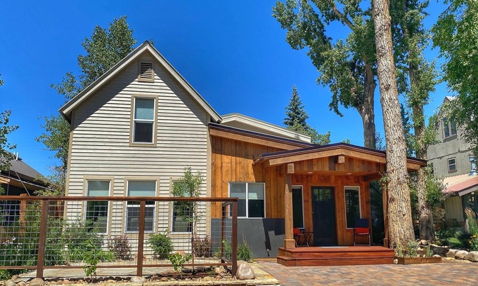 Old Town Casa | Historic two bedroom house in Old Town Steamboat Springs. Quiet neighborhood.