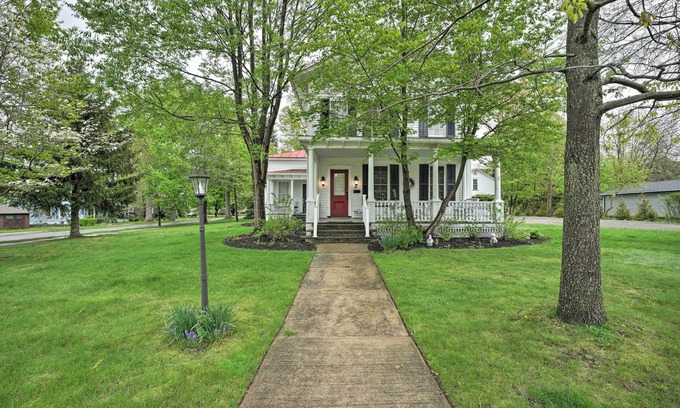 Westfield Casa | Historic Westfield Home: 2 Mi to Lake Erie!