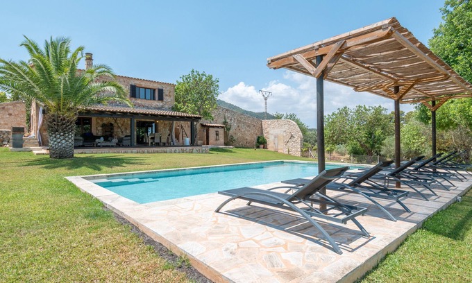 Felanitx Villa | Finca histórica con piscina, jardín, Wi-Fi y aire acondicionado; Estacionamiento disponible