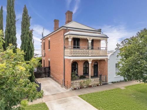 Bathurst Casa | Historical home is a cosy stay located in central Bathurst