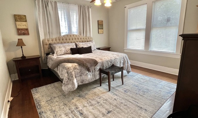 Caddo Heights-South Highlands Apartamento | Historical Spacious 1-Bedroom Apartment