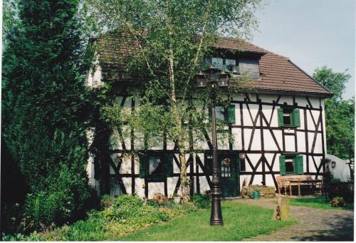 Irlenborn Apartamento | Historisches Haus Unkelbach
