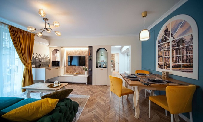 Bucharest City-Centre Apartamento | History Museum Apartment