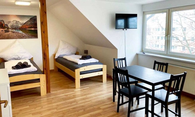 Kolonie Eichenweiler Apartamento | HÖ01 large apartment with dryer and washing machine