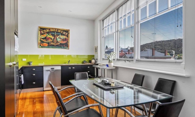 North Hobart Apartamento | Hobart Character Scenic Views in Bustling Locale