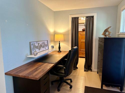 Port Orchard Apartamento | Hobby farm with goats and views of horses