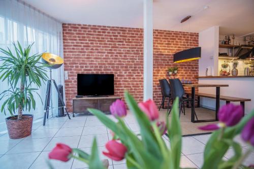 Unteruhldingen Apartamento | Hochwertige Ferienwohnung in Seenähe mit Terrasse & Vollausstattung
