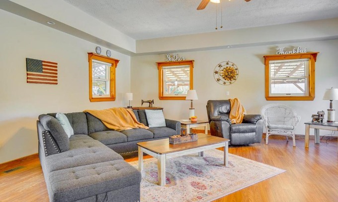 Rockbridge Casa | Hocking Hills Hideaway with Hot Tub and Fire Pit!