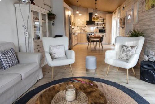 L'Ametlla del Valles Casa | Hogar con encanto y personalidad