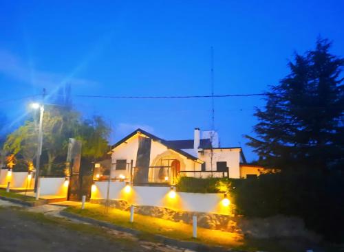 Huerta Grande Chalet De Esquí | Hogar Lejano Cabañas y Rio