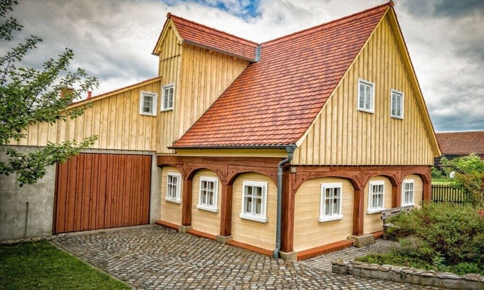 Grossschoenau Apartamento | Holiday home Wiesenhäusel