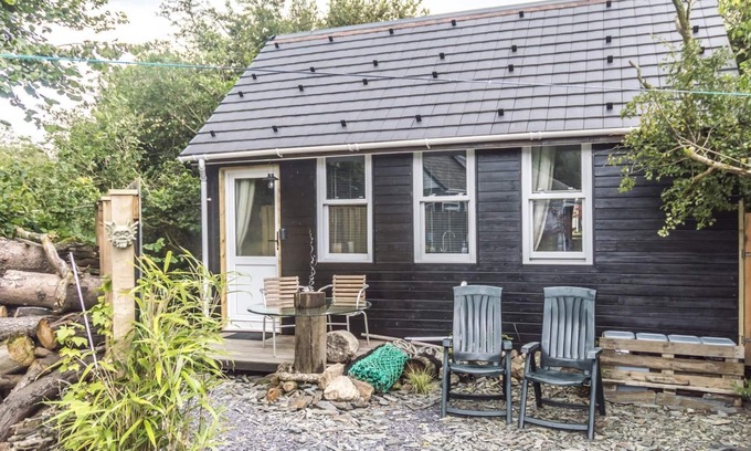 Llanteg Chalet De Esquí | Holey Moley Lodge - 2 Bedroom - Llanteg