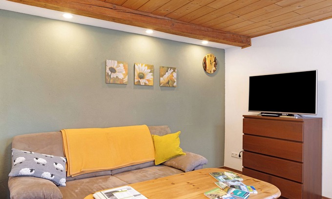 Bischofsheim an der Rhon Apartamento | Apartamento vacacional 'Al pie del Kreuzberg' con Wi-Fi