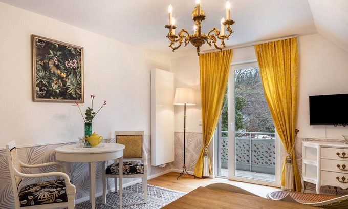 Oberrotweil Apartamento | Apartamento 'Veilchen' con jardín compartido, balcón y Wi-Fi