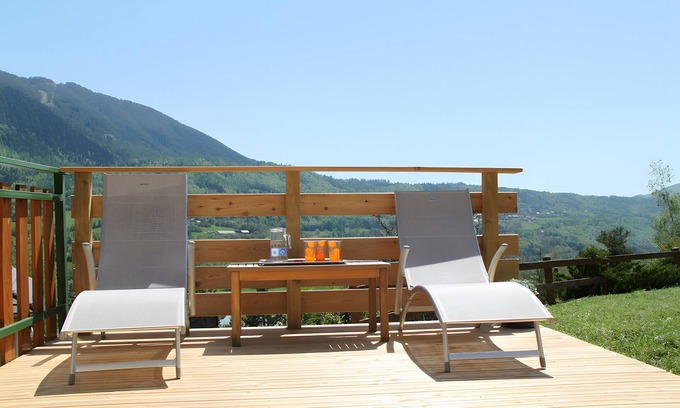 Saint-Jean-Saint-Nicolas Casa | Holiday Home 'Gentianes Bleues' with Mountain View, Private Terrace and Private Garden