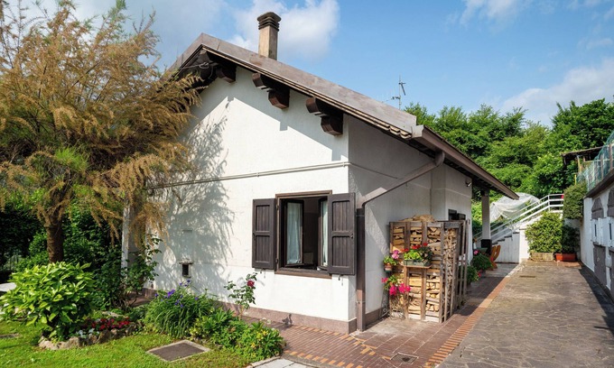 Altopiano della Vigolana Casa | Casa vacacional 'Fruet' con vistas a la montaña, jardín privado y Wi-Fi