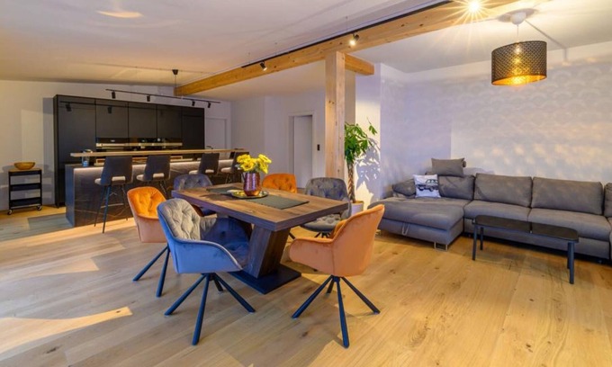 Gmuend in Kaernten Apartamento | Apartamento "Gasthof Alte Post - Top 7 Admiral" con vistas a la montaña y Wi-Fi