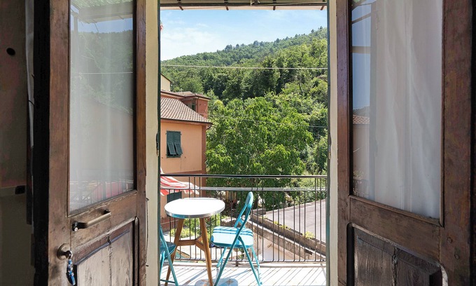 La Spezia Apartamento | Apartamento vacacional Acciuga House con balcón, jardín compartido y Wi-Fi