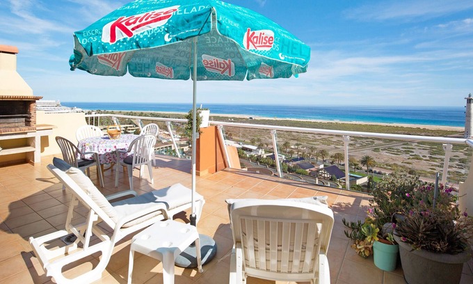 Solana del Matorral Apartamento | Apartamento vacacional "Mirador Balcón De Jandía 1" con vistas al mar, terraza privada y Wi-Fi