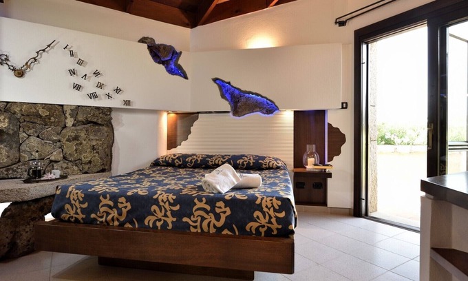 Porto San Paolo Apartamento | Holiday apartments L'Ea di Lavru SEA VIEW 2-rooms apartment-TOP INTERIOR DESIGN