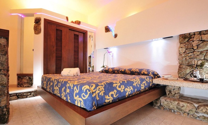 Porto San Paolo Apartamento | Holiday apartments L'Ea di Lavru SEA VIEW 3-rooms apartment-TOP INTERIOR DESIGN