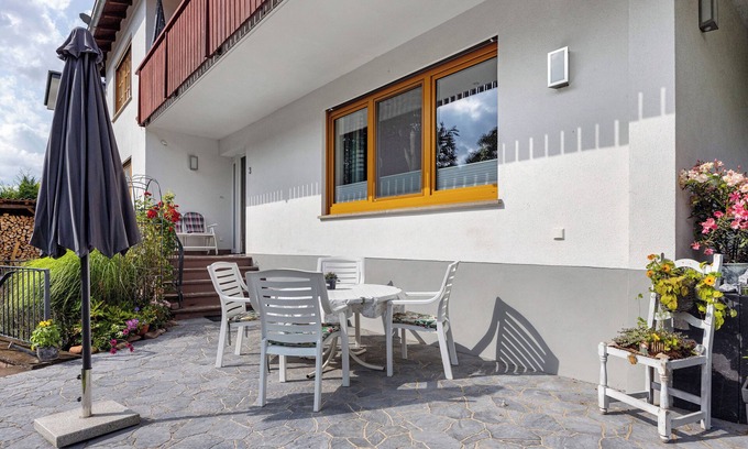 Bad Karlshafen Apartamento | Apartamento vacacional "Landradler" con terraza privada, jardín compartido y Wi-Fi