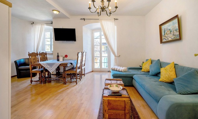 Maring-Noviand Apartamento | Apartamento vacacional 'Schatztruhe' con vistas a la montaña, terraza y Wi-Fi
