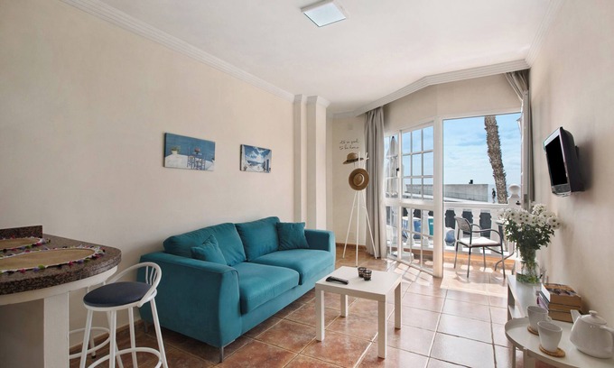 Playa San Juan Apartamento | Apartamento vacacional "Carla 1B" en Playa San Juan con vistas al mar y WiFi