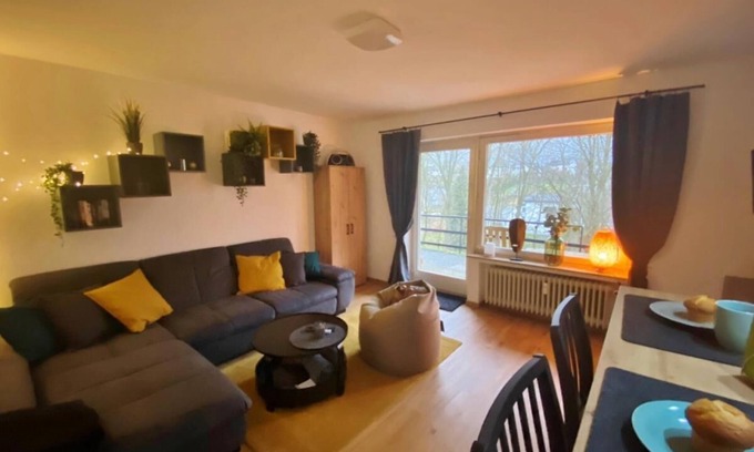 Schwalefeld Apartamento | Holiday apartment Aussen Pfui - Innen HUI