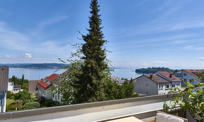 Litzelstetten Apartamento | Apartamento 'Bodenseeblick' con vistas al lago, balcón y Wi-Fi