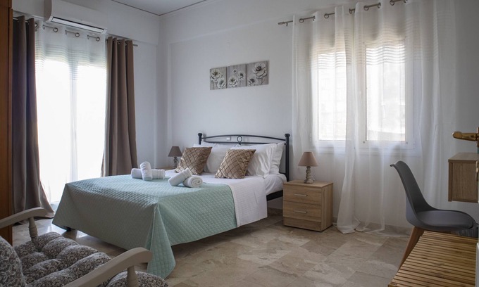 Analipsi Apartamento | Apartamento vacacional "Costas" con vistas al mar, balcón y Wi-Fi