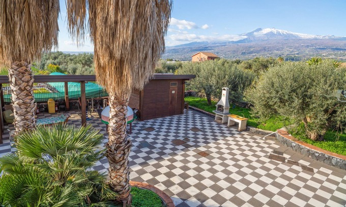 Calatabiano Apartamento | Apartamento vacacional "Casa Orchidea" con vistas al mar, piscina compartida y terrazas