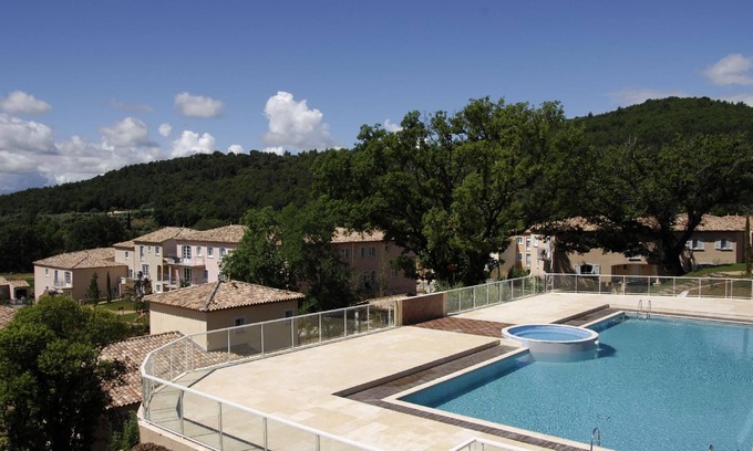 Callian Apartamento | Apartamento de vacaciones Callian para 1 - 4 personas con 1 dormitorio - Apartamento en casa unifami