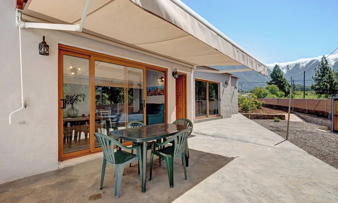 El Paso Apartamento | Apartamento vacacional "Casita Ana" con vistas a la montaña y terraza privada