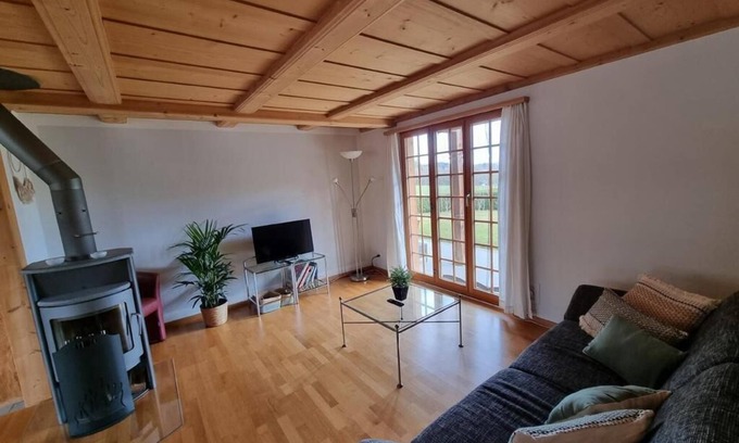 Wohlen bei Bern Apartamento | Apartamento de vacaciones Wohlen b. Bern para 1 - 4 personas con 2 dormitorios - Apartamento en casa
