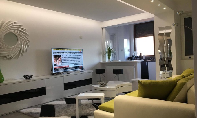 Chiajna Apartamento | Apartamento de vacaciones Chiajna para 1 - 4 personas con 2 dormitorios - Apartamento