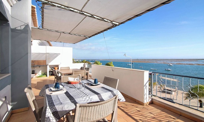 Santa Luzia Apartamento | Apartamento vacacional "Duplex Tartaruga" con terraza privada y Wi-Fi