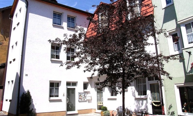 Bad Salzungen Apartamento | Apartamento de vacaciones A | 90 metros cuadrados | 1-6 pers.