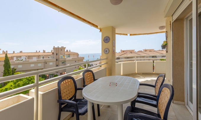 Carihuela Apartamento | Apartamento vacacional Carihuela playa cerca de la playa con piscina compartida y Wi-Fi