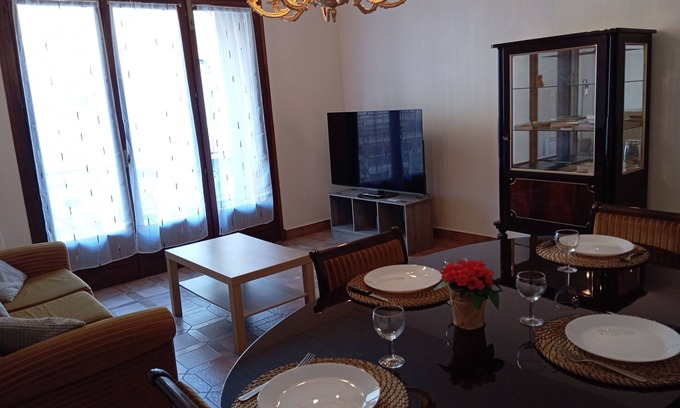 Espalion Apartamento | Apartamento vacacional "Gîte Le Scaphandre" con balcón y Wi-Fi