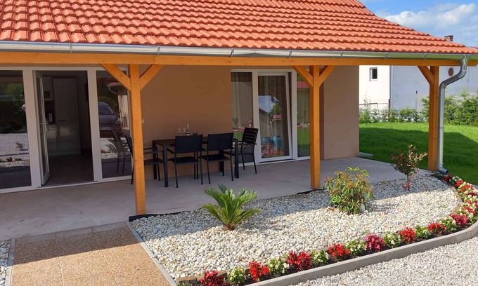 Balatonlelle Apartamento | Apartamento vacacional Agradable apartamento en una zona tranquila en el centro.