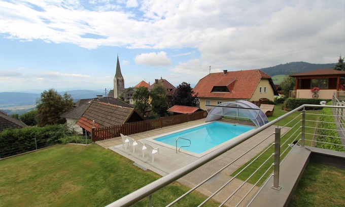 Liebenfels Apartamento | Holiday apartment in a quiet location with pool