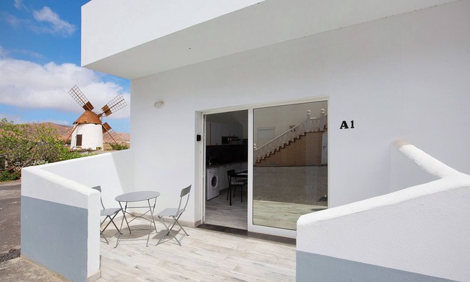 Antigua Apartamento | Apartamento vacacional "La Corte A1" con terraza privada y Wi-Fi